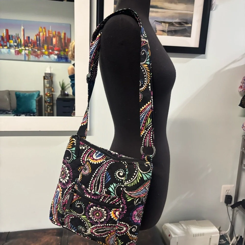 ❤️Vera Bradley Bandana Swirl Hipstet - Picture 6 of 7